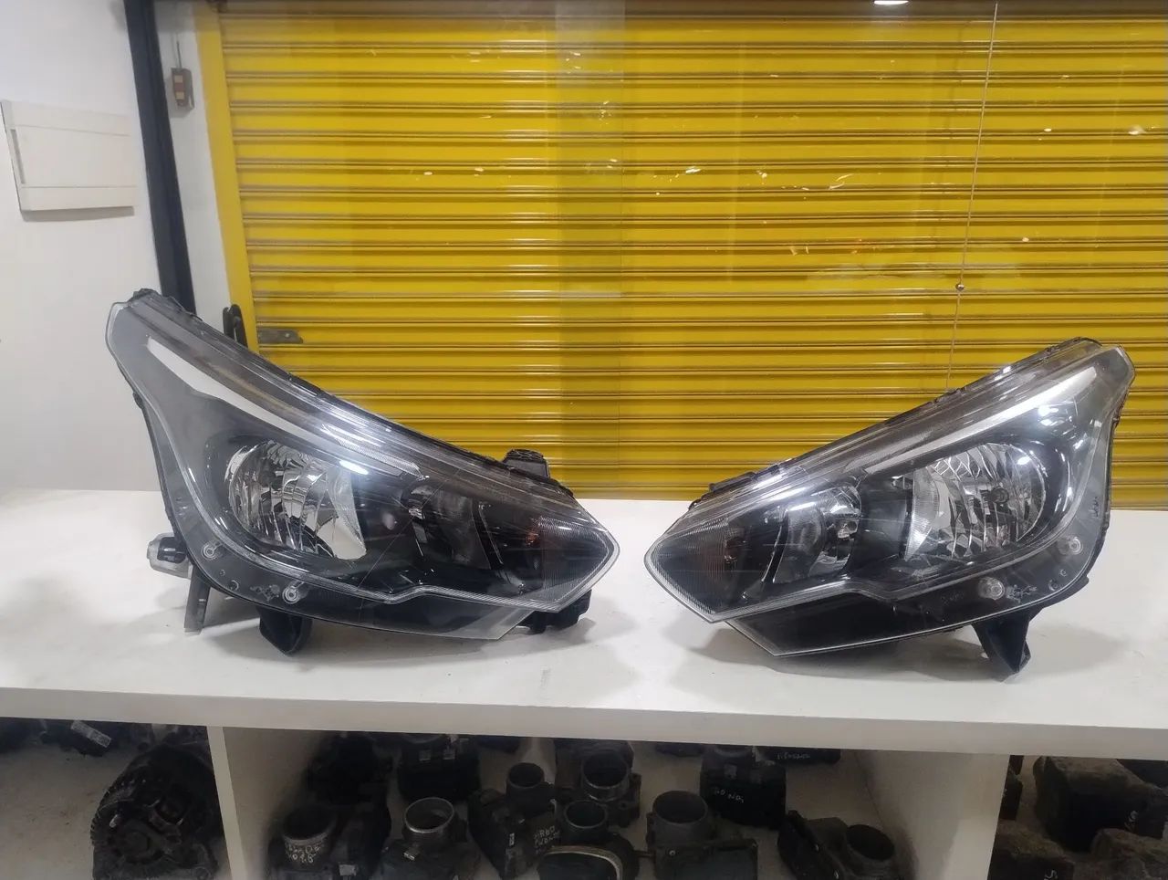 par de farol cronos/argo sem led