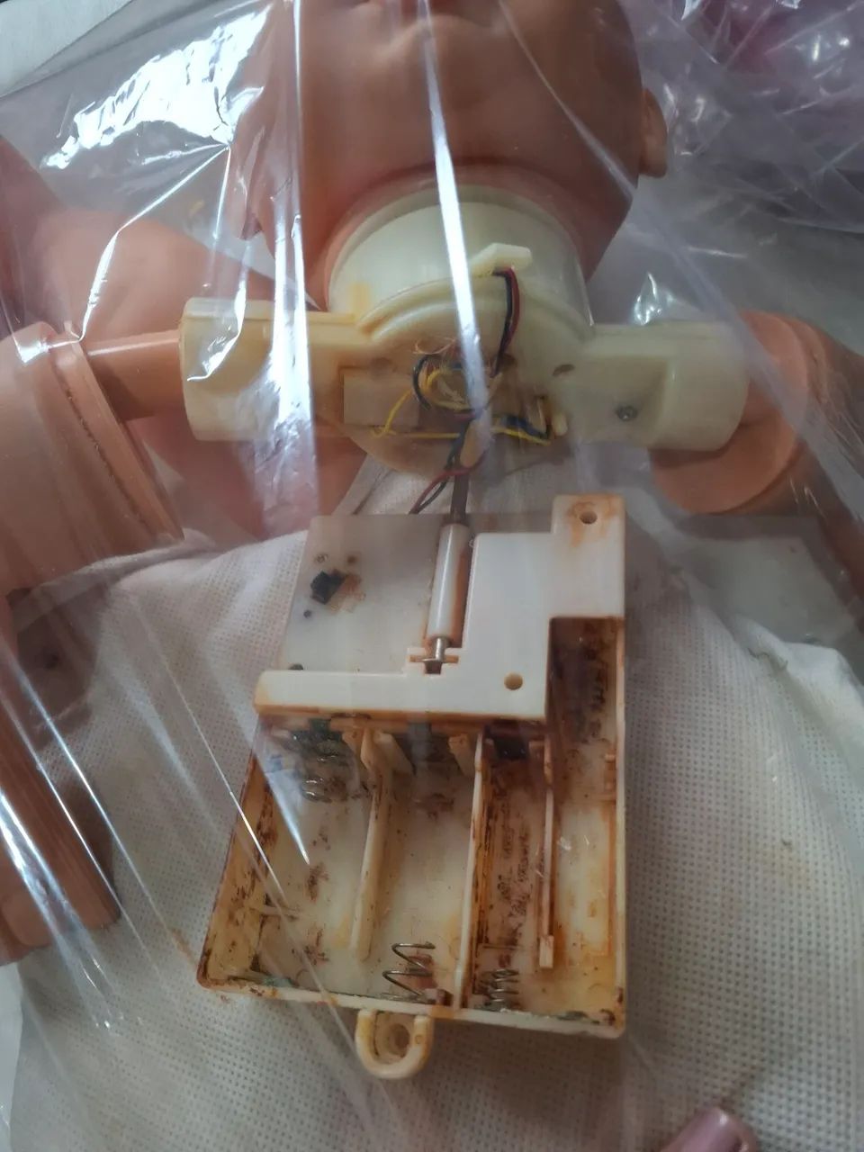Boneco Pipo pequenos gestos, Sucata.  - Foto 5