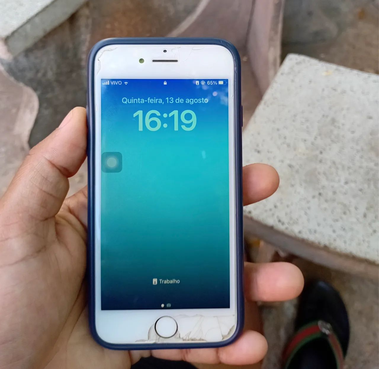 Vendo celular IPhone 8