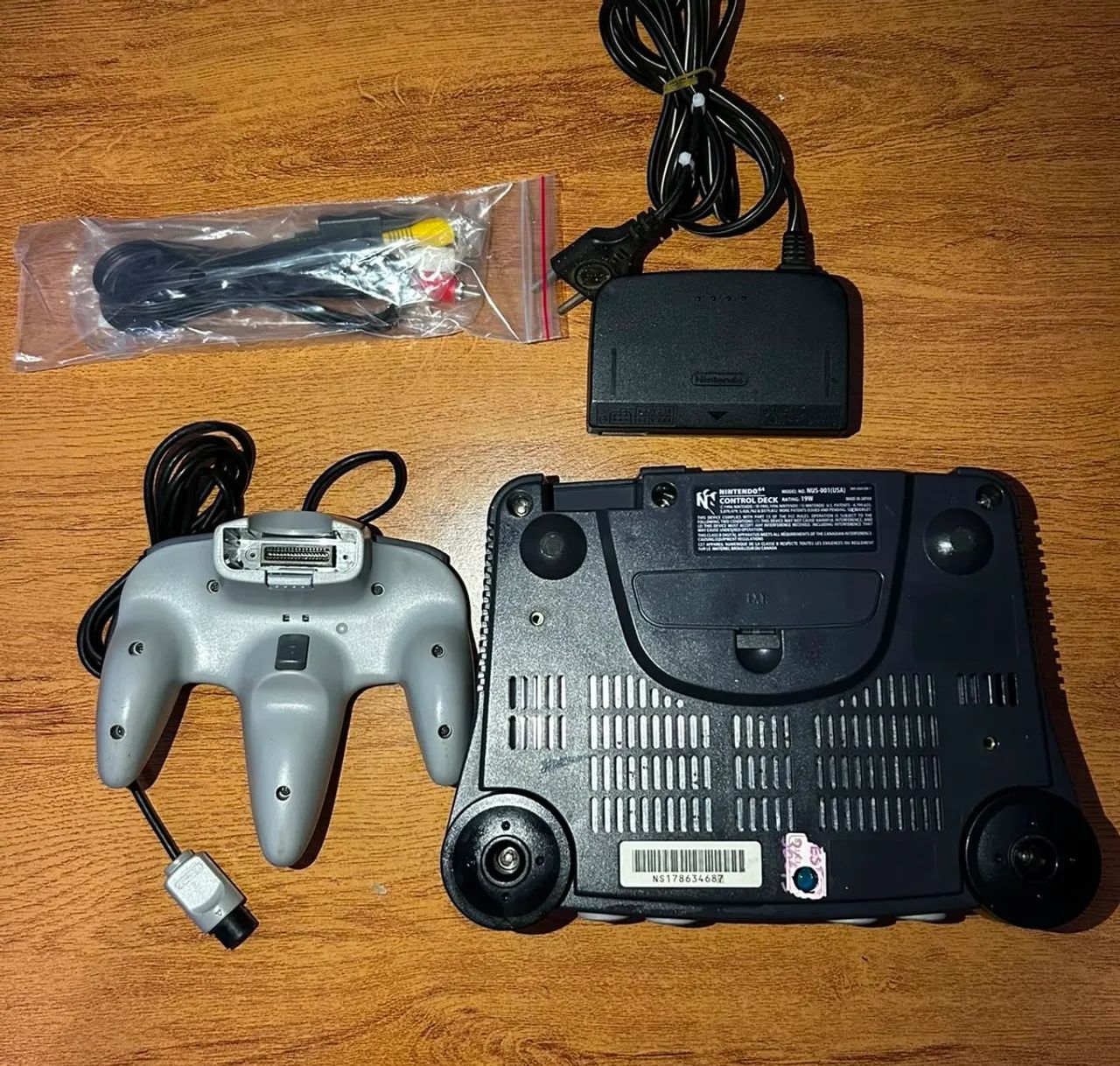 Nintendo 64 com Controle Cinza Original - Foto 3