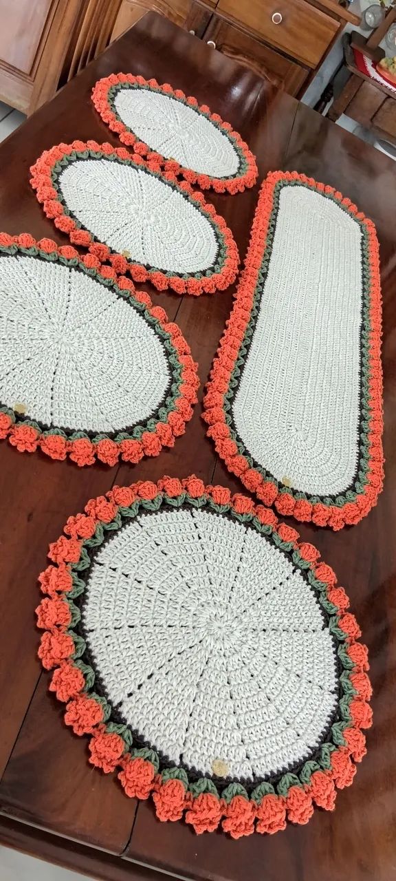 Jogo de mesa posta em croche tulipas ?  - Foto 2