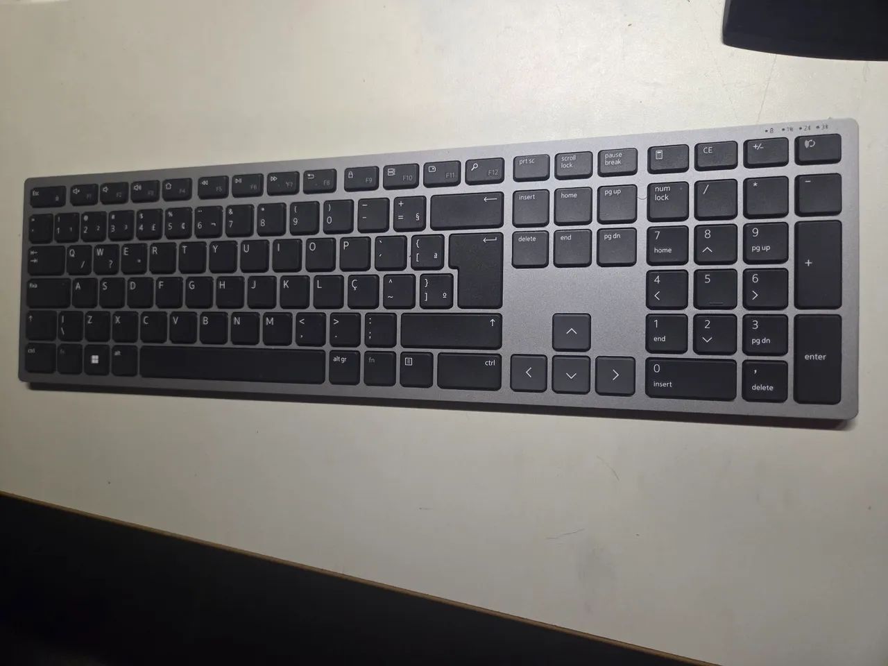 Teclado DELL Pro Plus KB700 Bluetooth