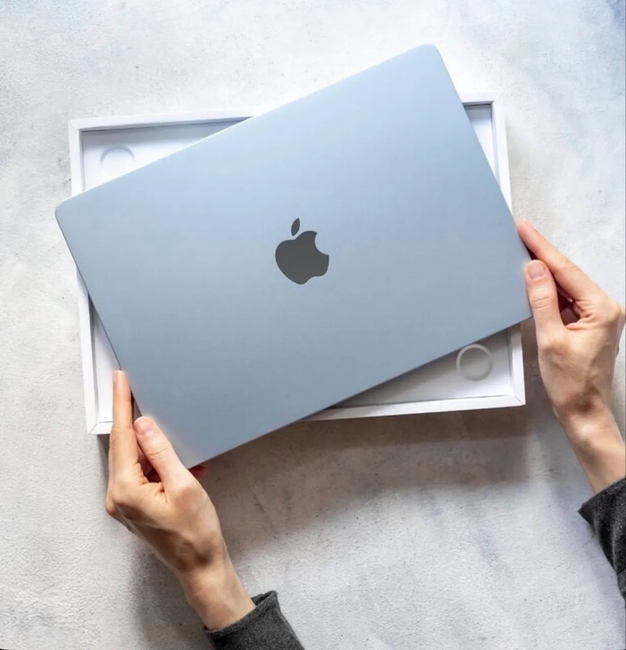 MacBook Air M5 16 De Ram 512 SSD 13 POL (SKY BLUE) NOVO ATÉ 21