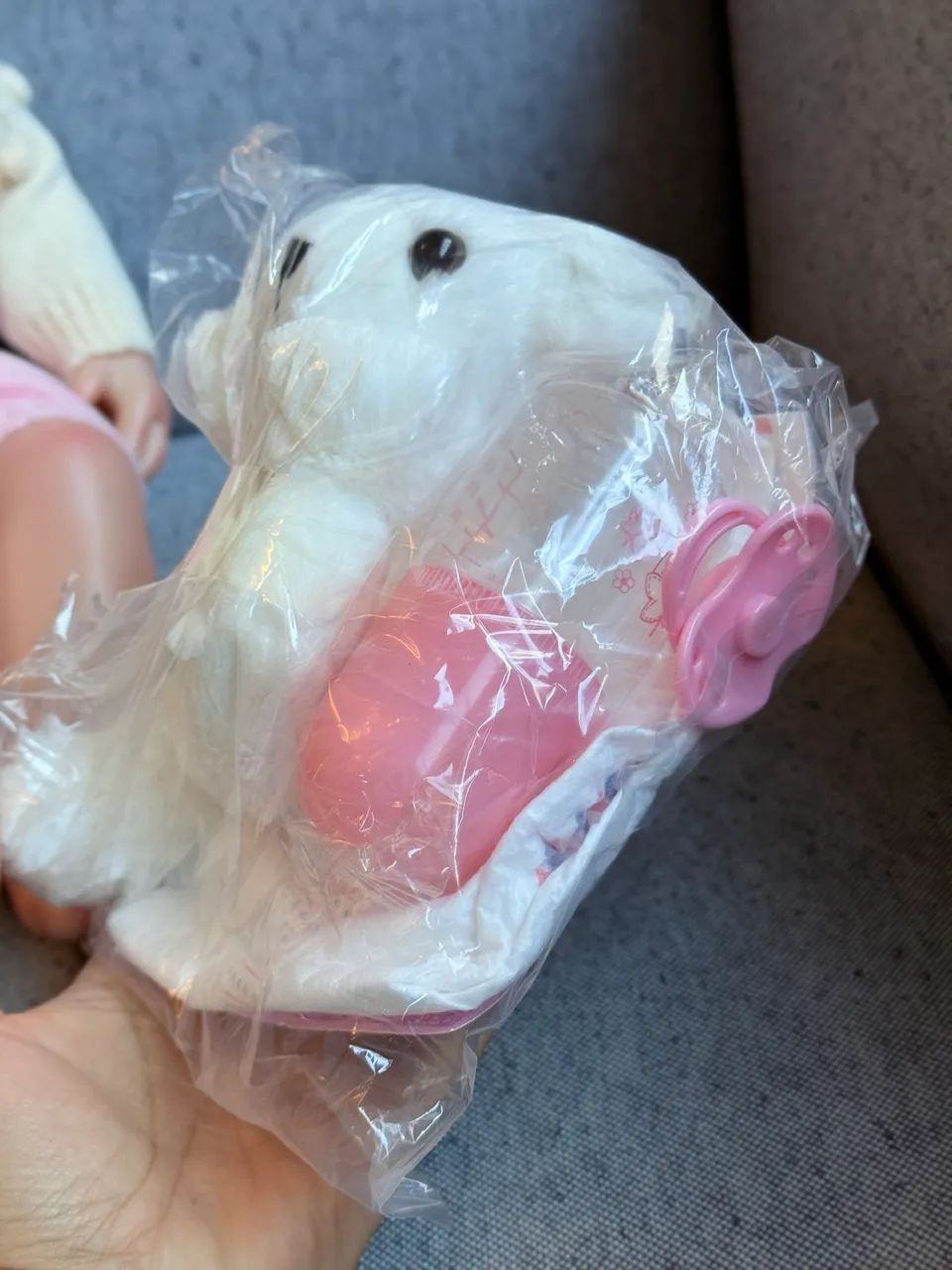 Boneca Bebê Reborn Zavanese - Nova - Foto 4