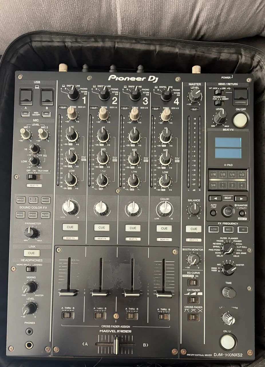 Mixer Pionner DJM 900 Nexus 2
