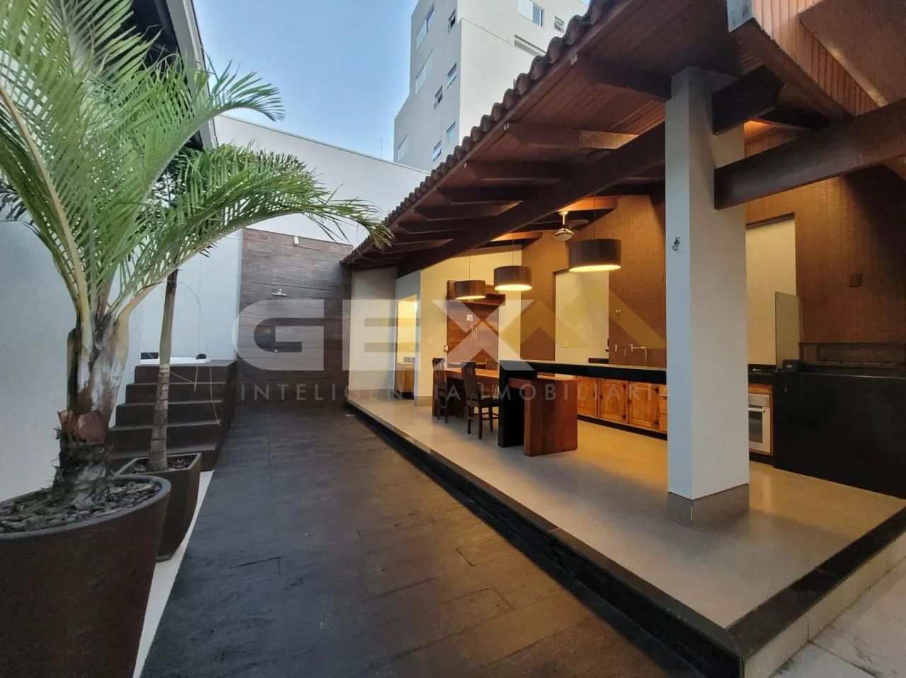Casa à venda no Bairro Liberdade 4 quartos e sendo 2 suites.
