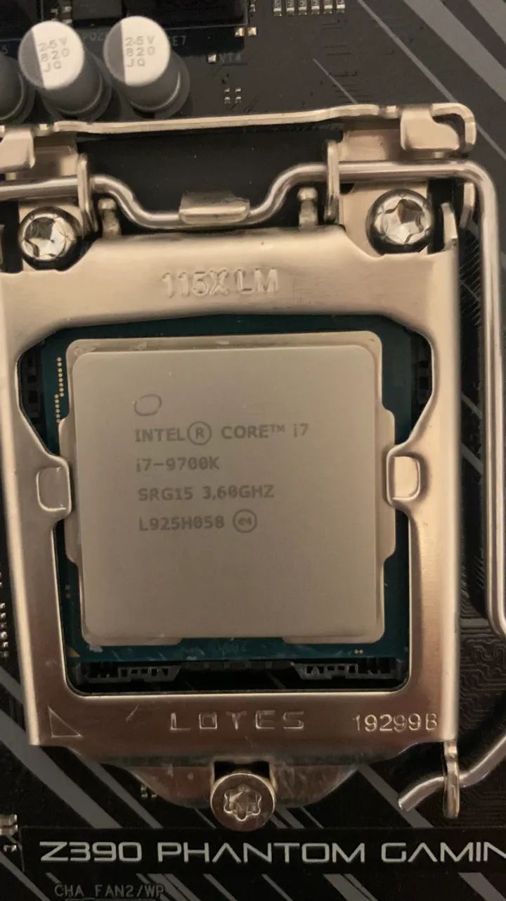 Processador Intel Core i7 9700K 4.9Ghz 8 Núcleos - Foto 2