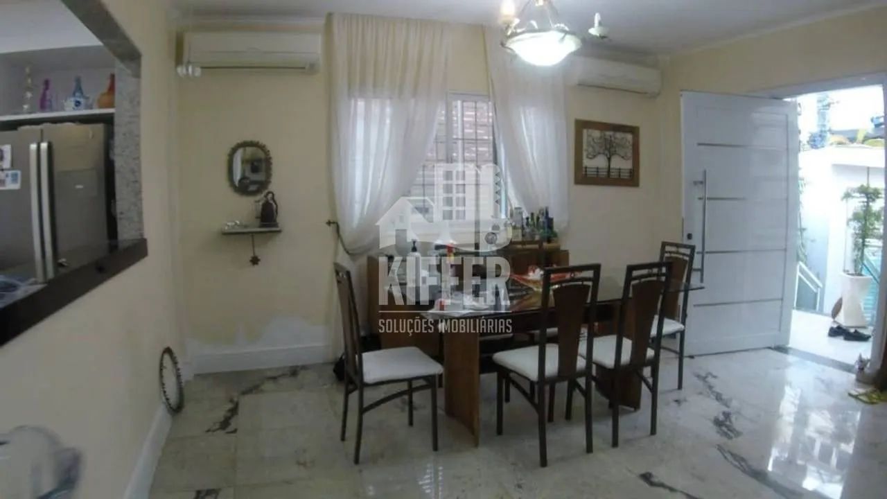 Casa tripex com 4 quartos