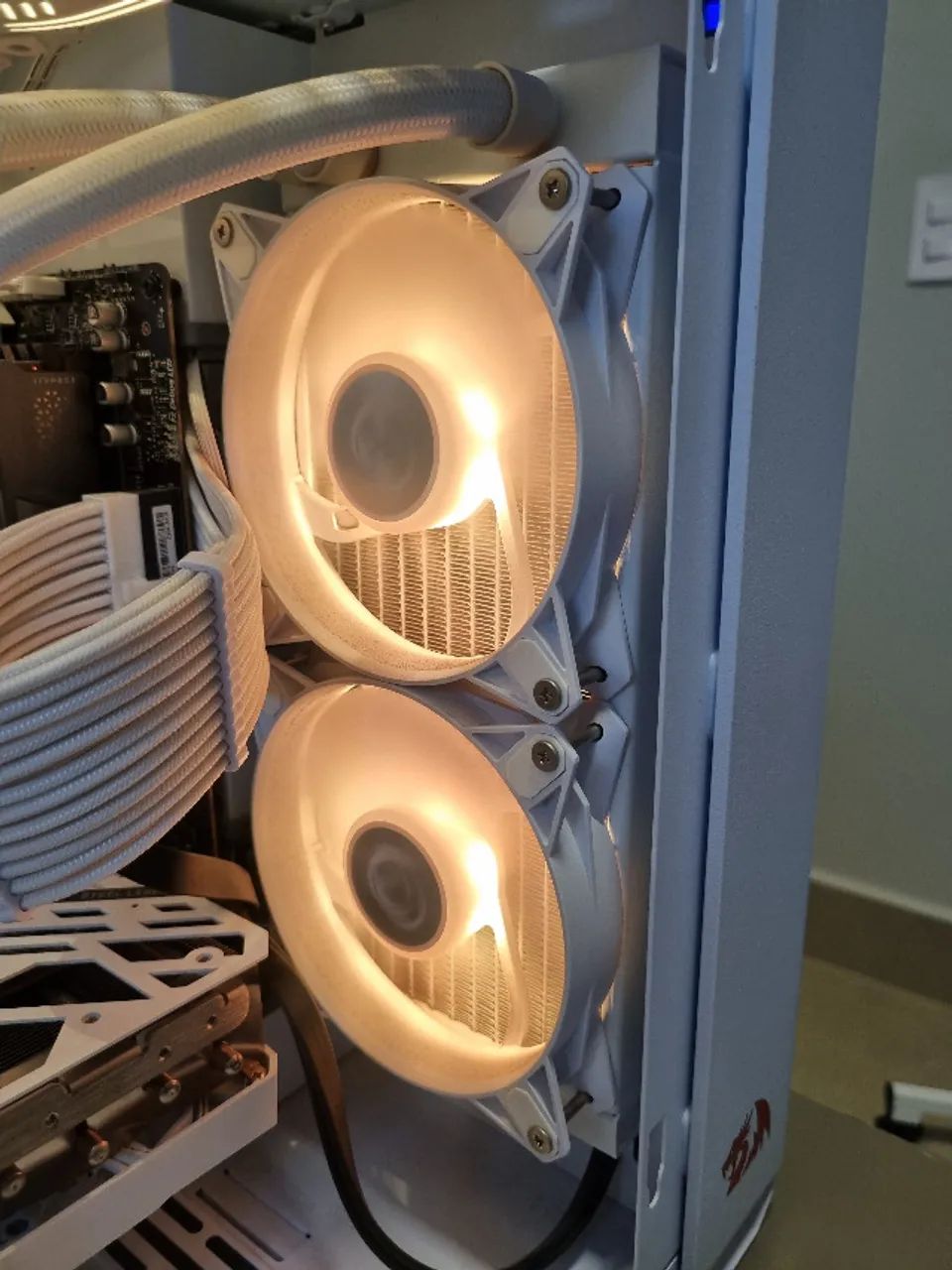 Water Cooler MSI Mag Coreliquid E240, ARGB, 240mm, AMD/Intel, Branco - Foto 4
