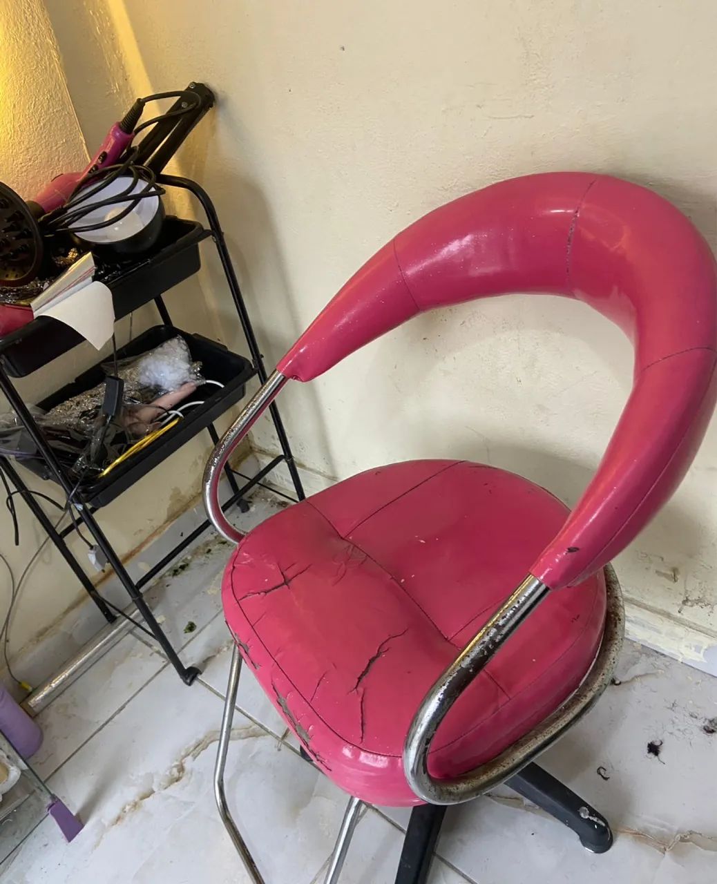 Cadeira e expositor de salão! - Foto 2