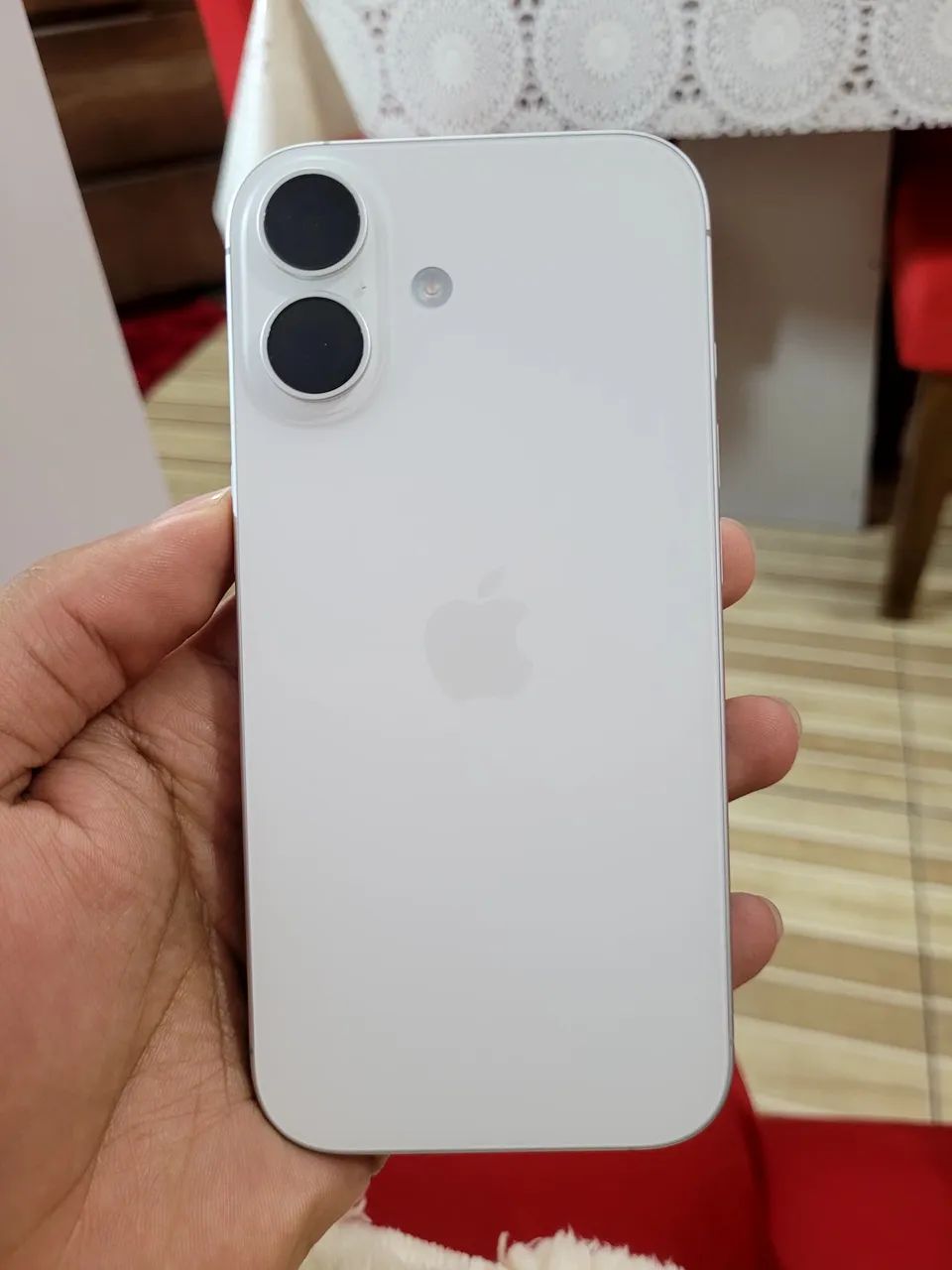 IPhone 17 Branco 256 GB com garantia até Abril 2027