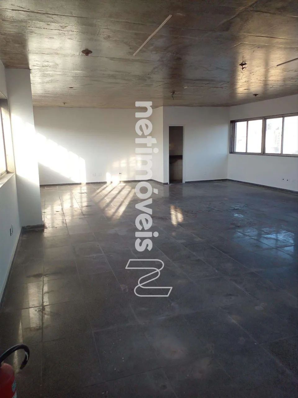 Sala comercial, espaçosa, clara e bem ventilada próximo a rodoviária de Belo Horizonte - Foto 2