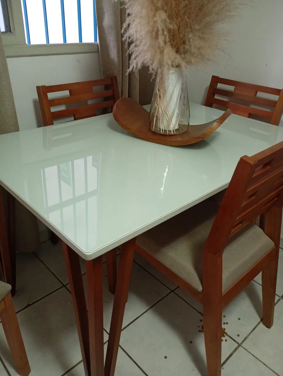 Mesa 4 cadeiras 