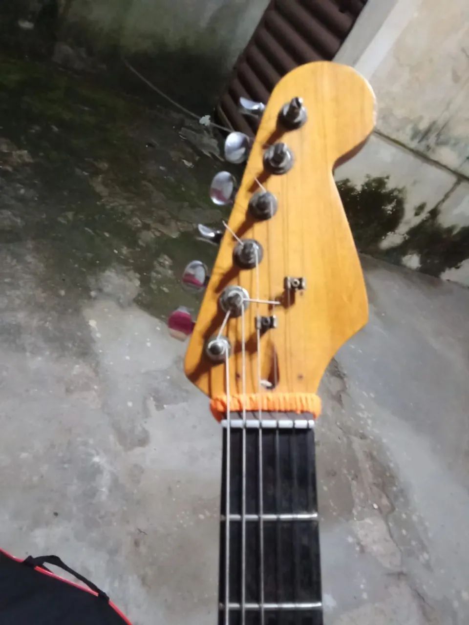 Guitarra + Case - Foto 4