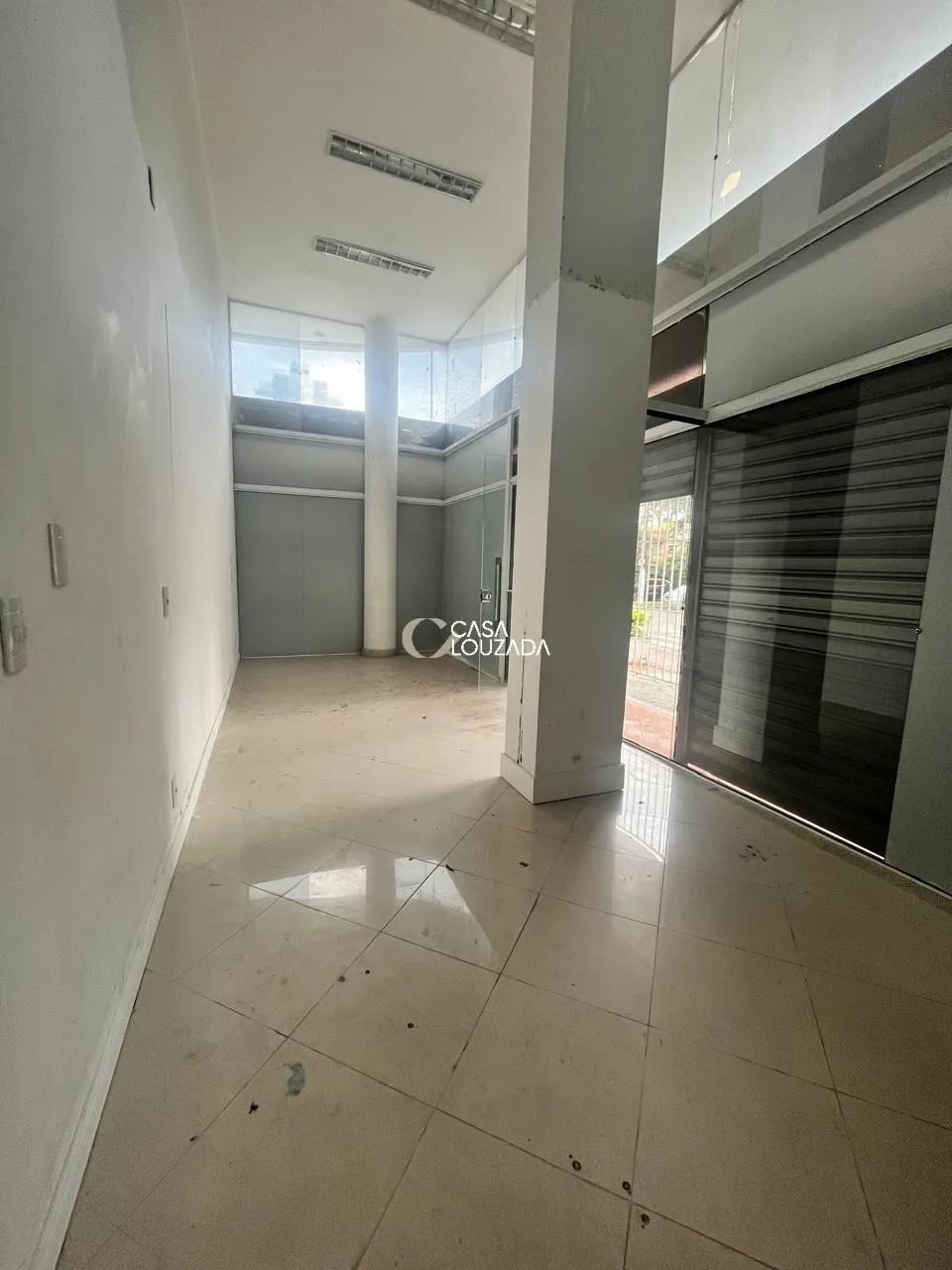 Aluga-se Loja Comercial na Praia da Costa. - Foto 4
