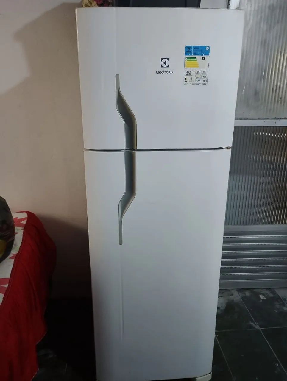 Vende-se geladeira Electrolux 