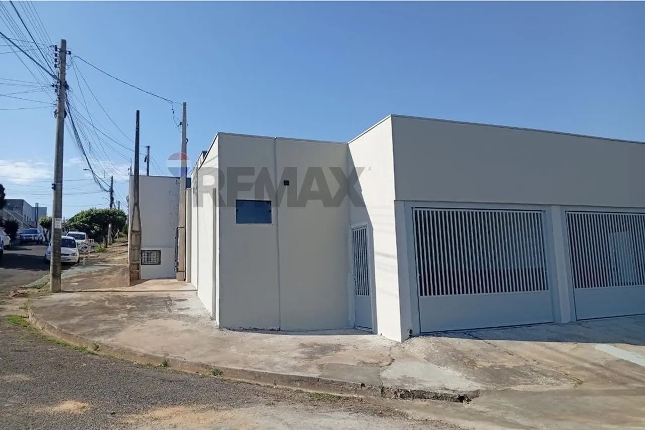 "Casa 1 Quarto com Jardim de Inverno em Lins"