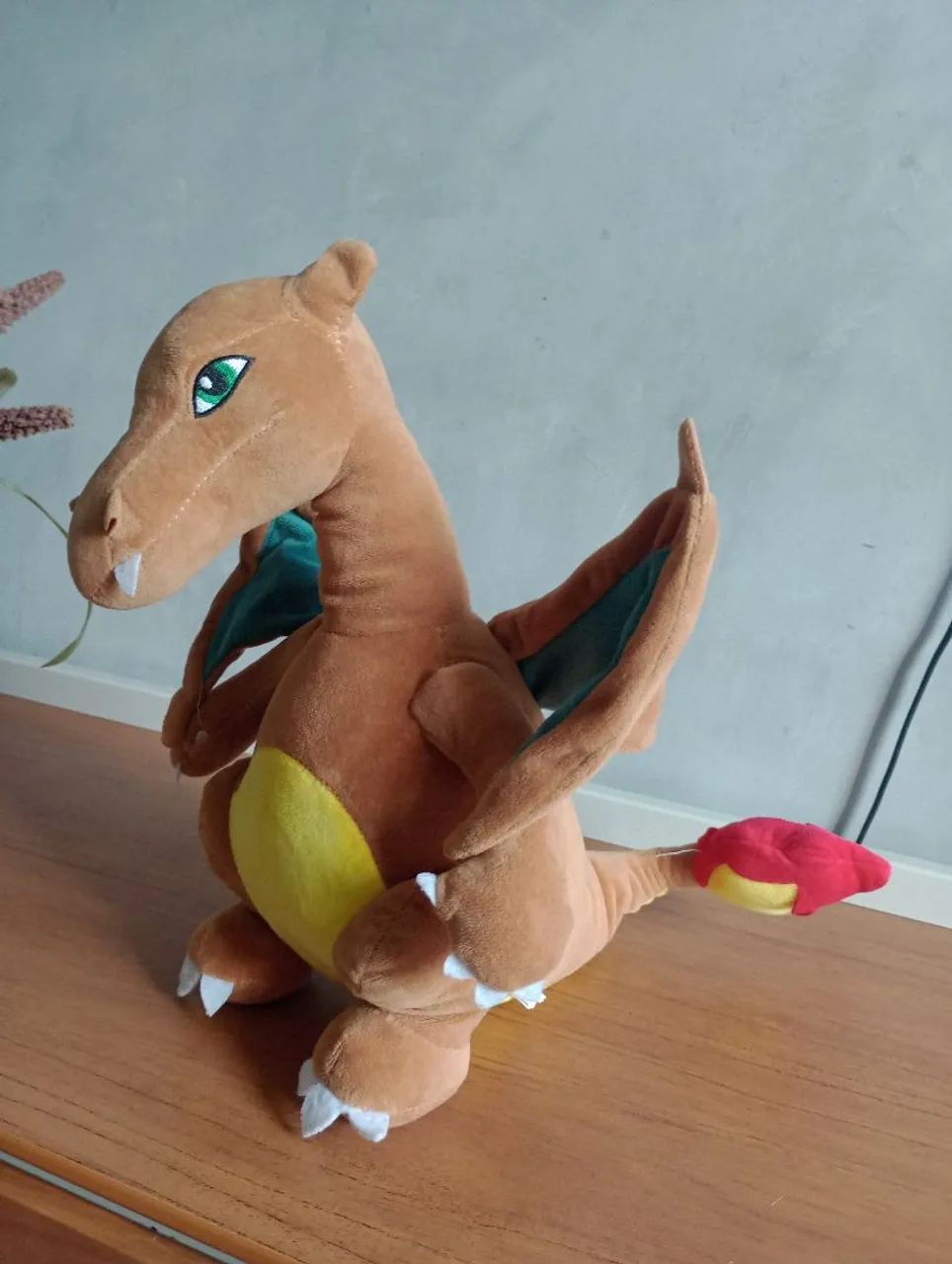 Pelúcia Charizard 