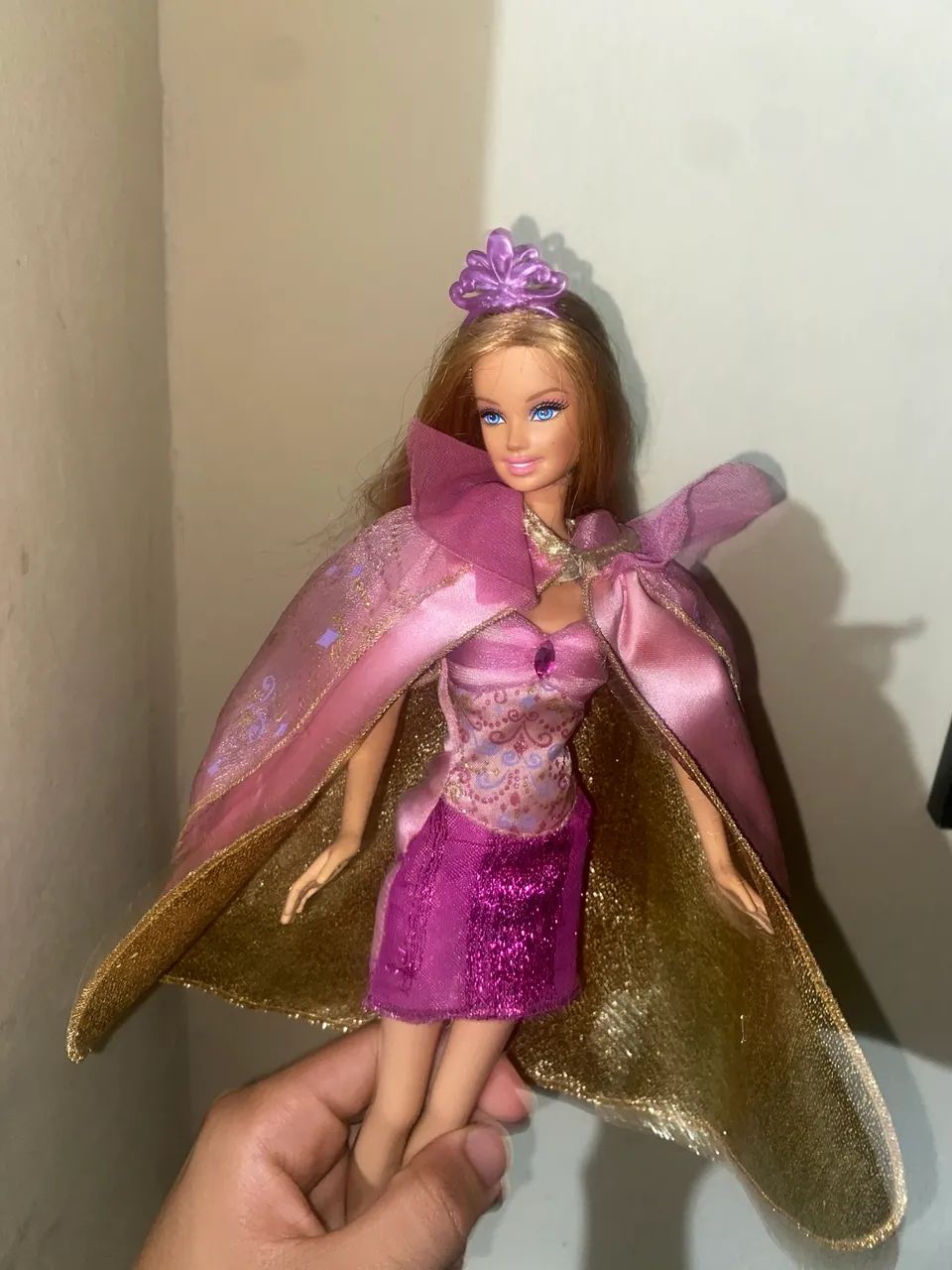 Barbie básica com face mold generetion  girl com roupa da corine três mosqueteiras   - Foto 3