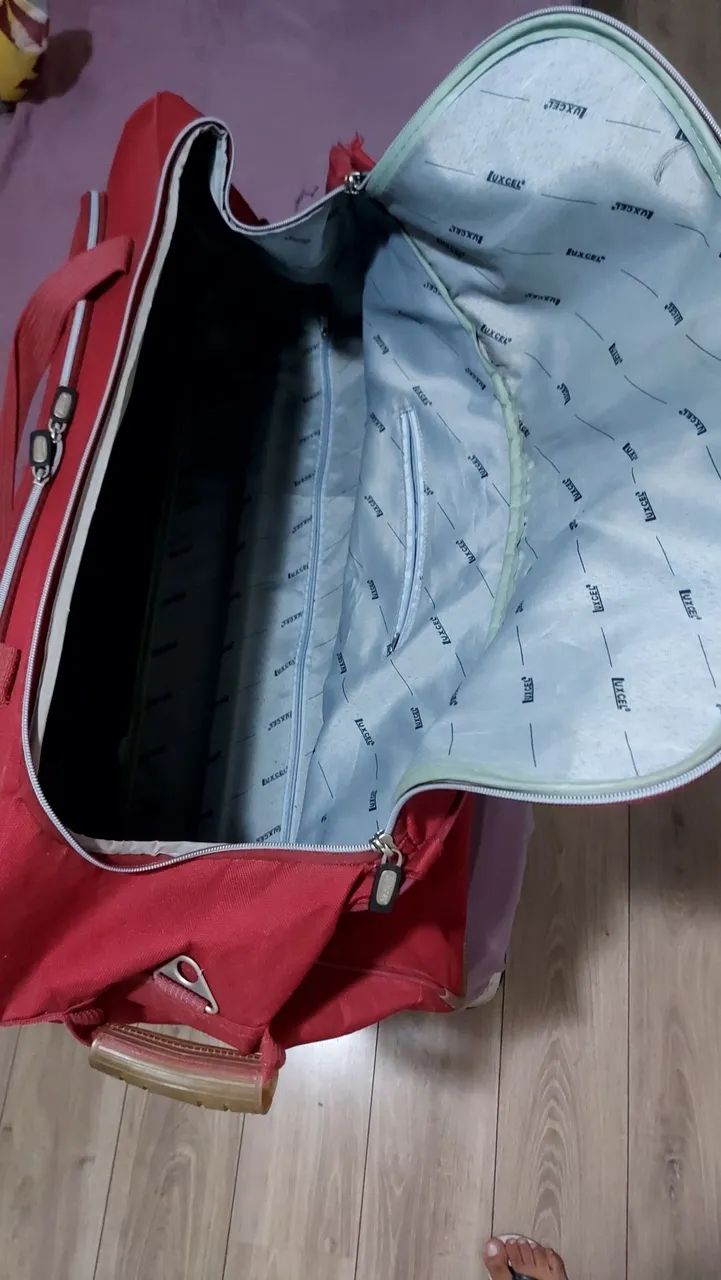 Mala ou bolsa de viagem com rodinhas  - Foto 5