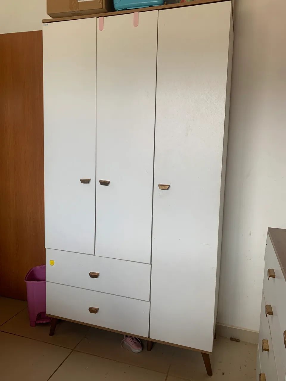 Cômoda e guarda-roupa