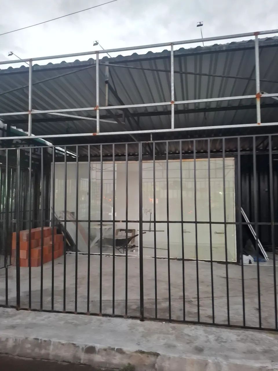 Serviços de serralheiro residencial e industrial - Foto 2