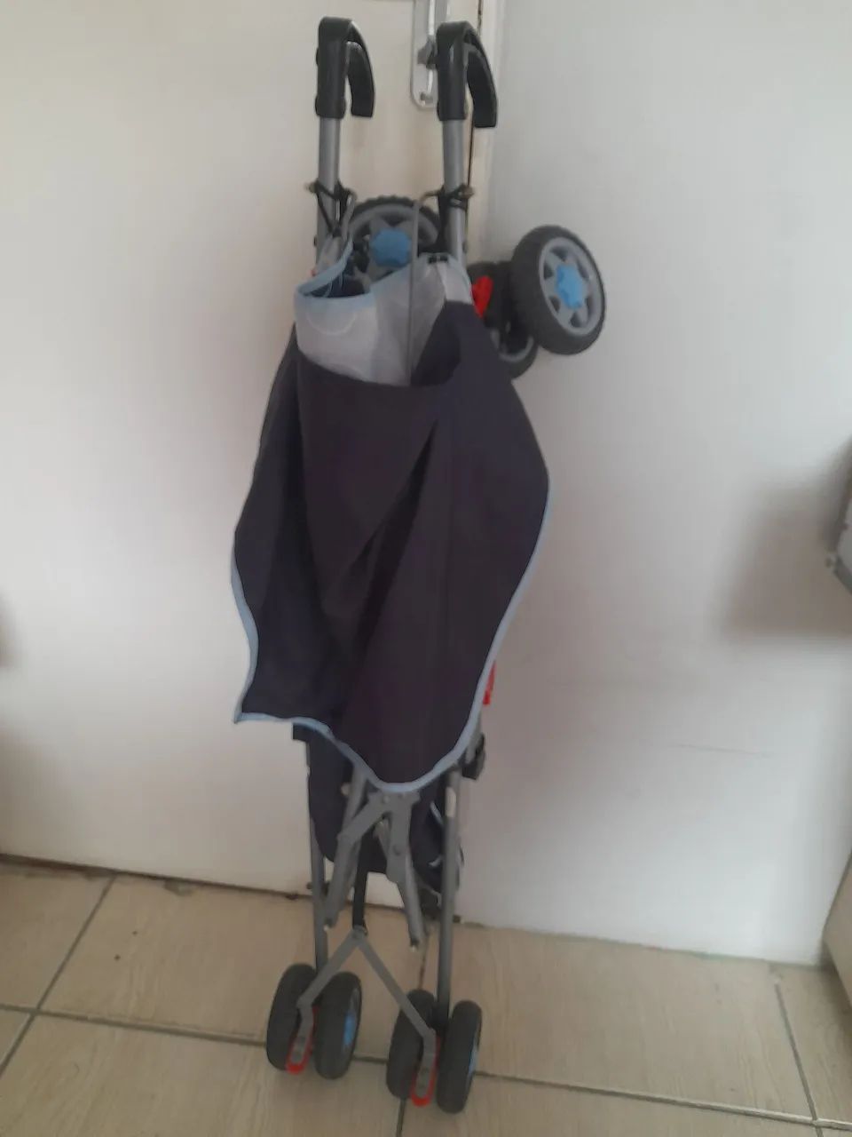 Carrinho de bebê - Guarda Chuva