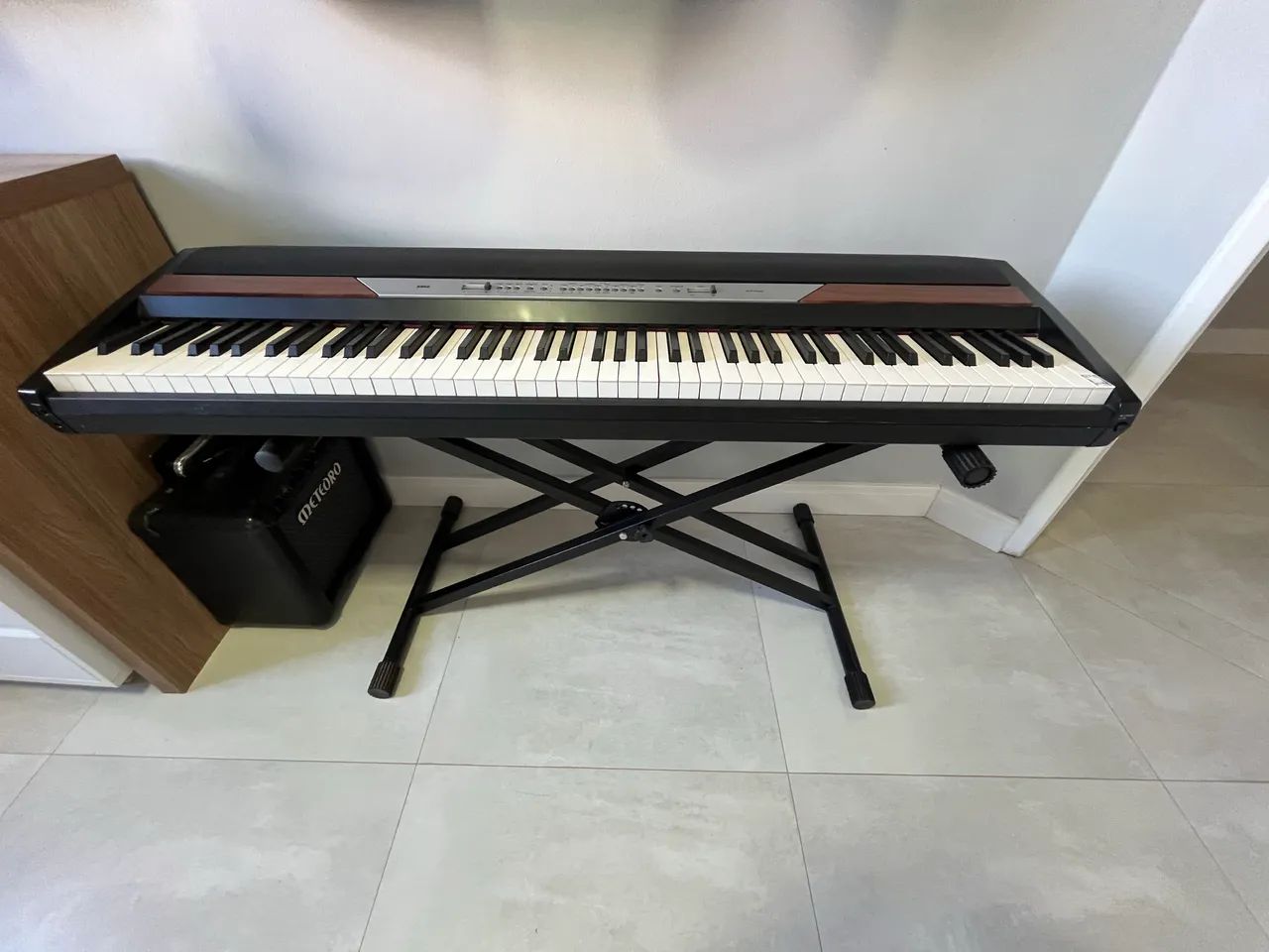 Piano Digital Korg SP-250 - Foto 2