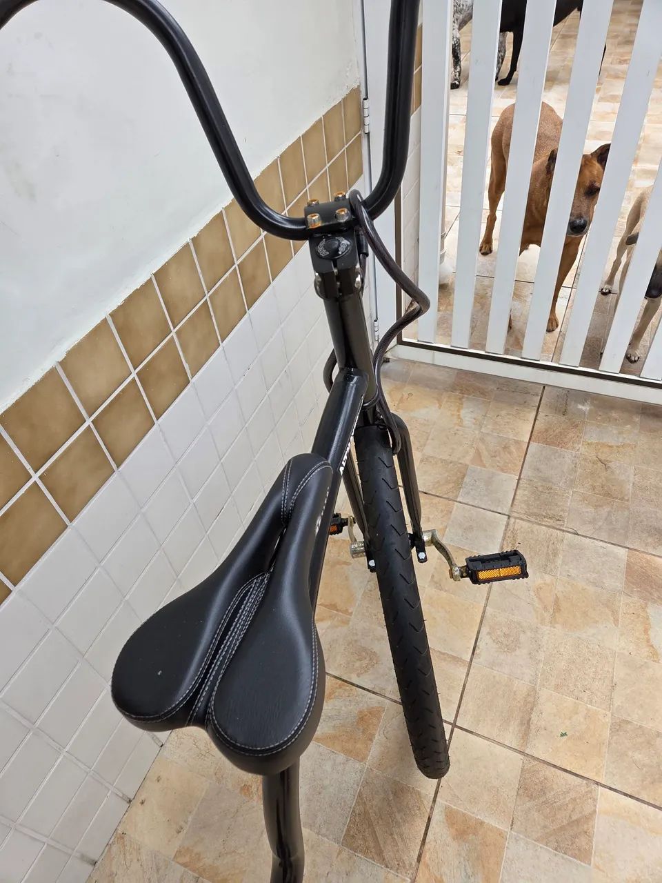 Bicicleta retrô estilo penny-farthing. - Foto 5