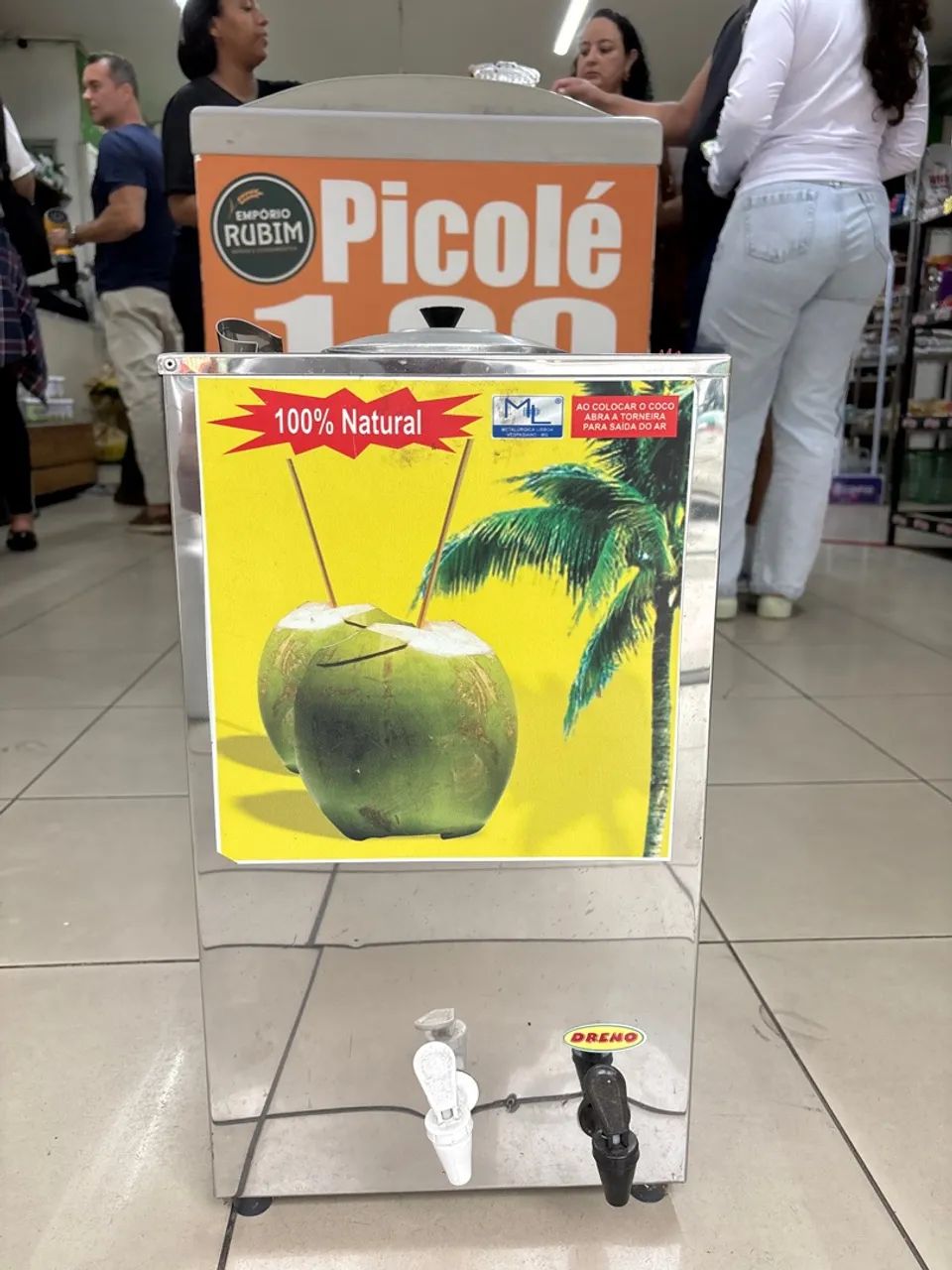 Máquina de coco natural com gelo.  - Foto 2