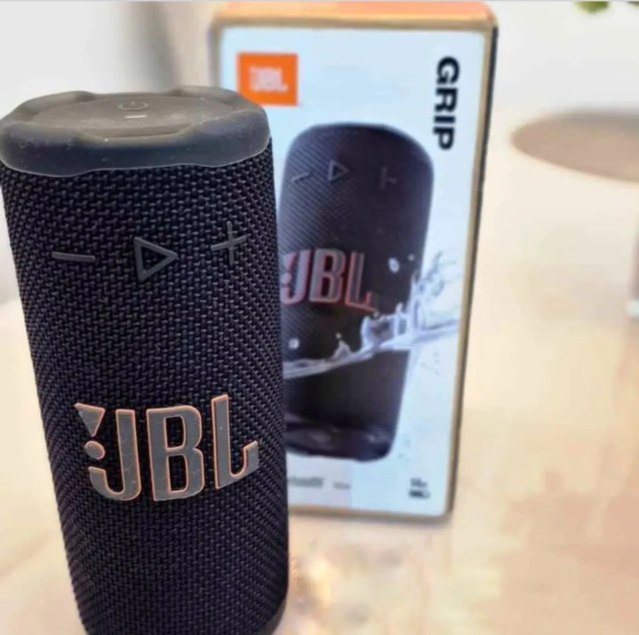 JBL Grip
