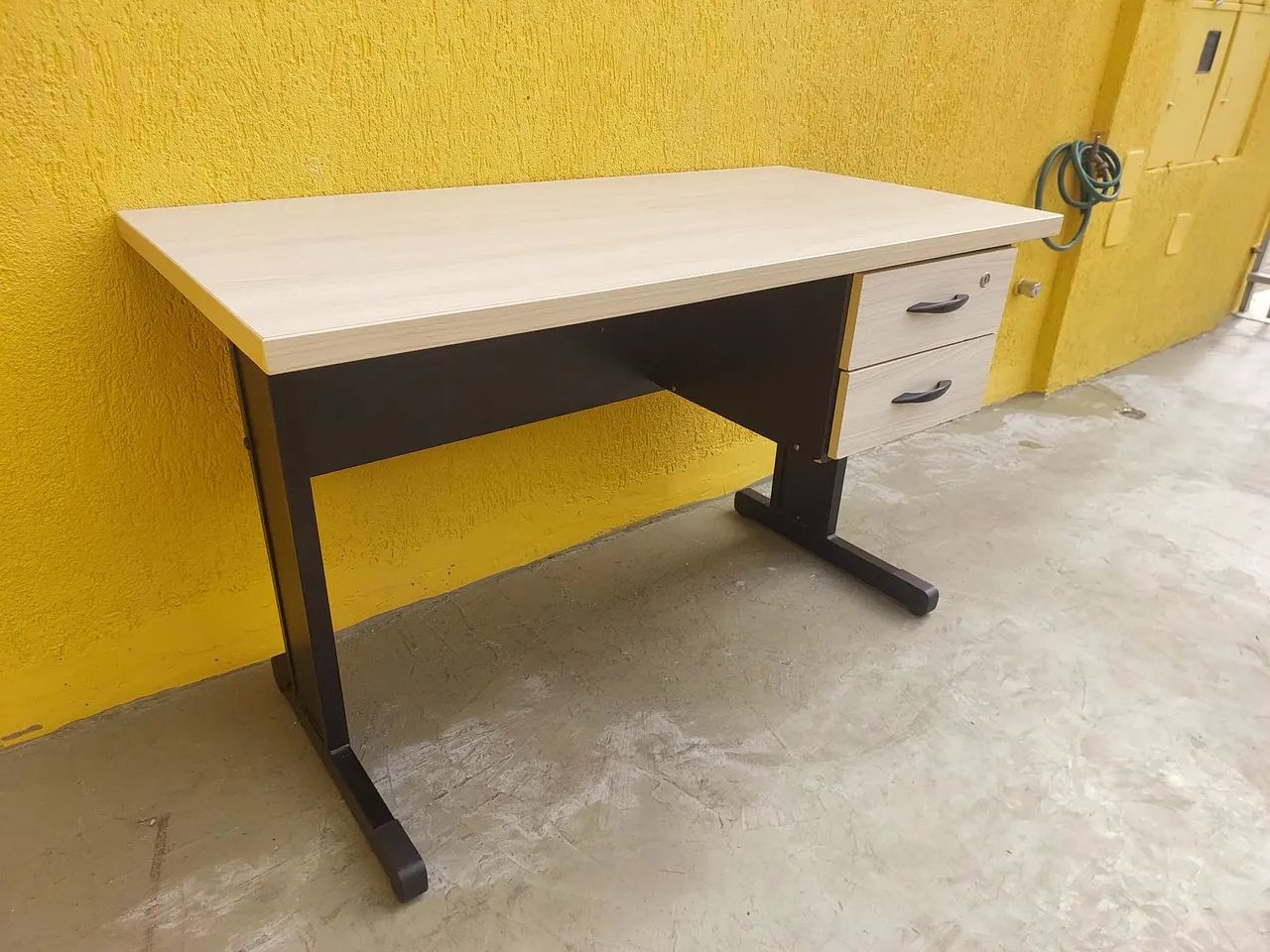 Mesa escritório com gavetas 1.20cm - Foto 2