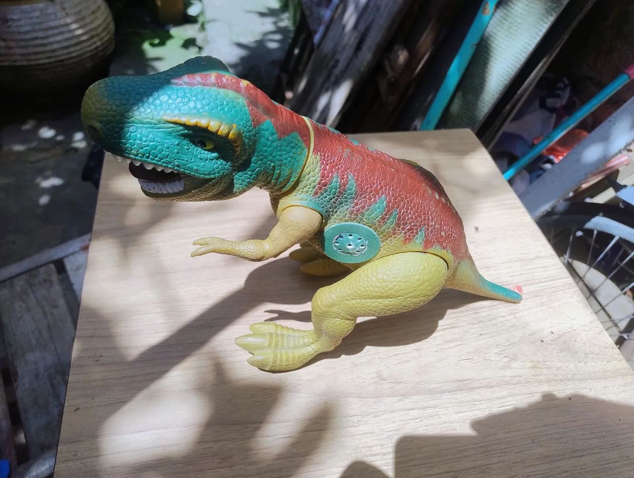 Vende se boneco dinossauro Rex  - Foto 3