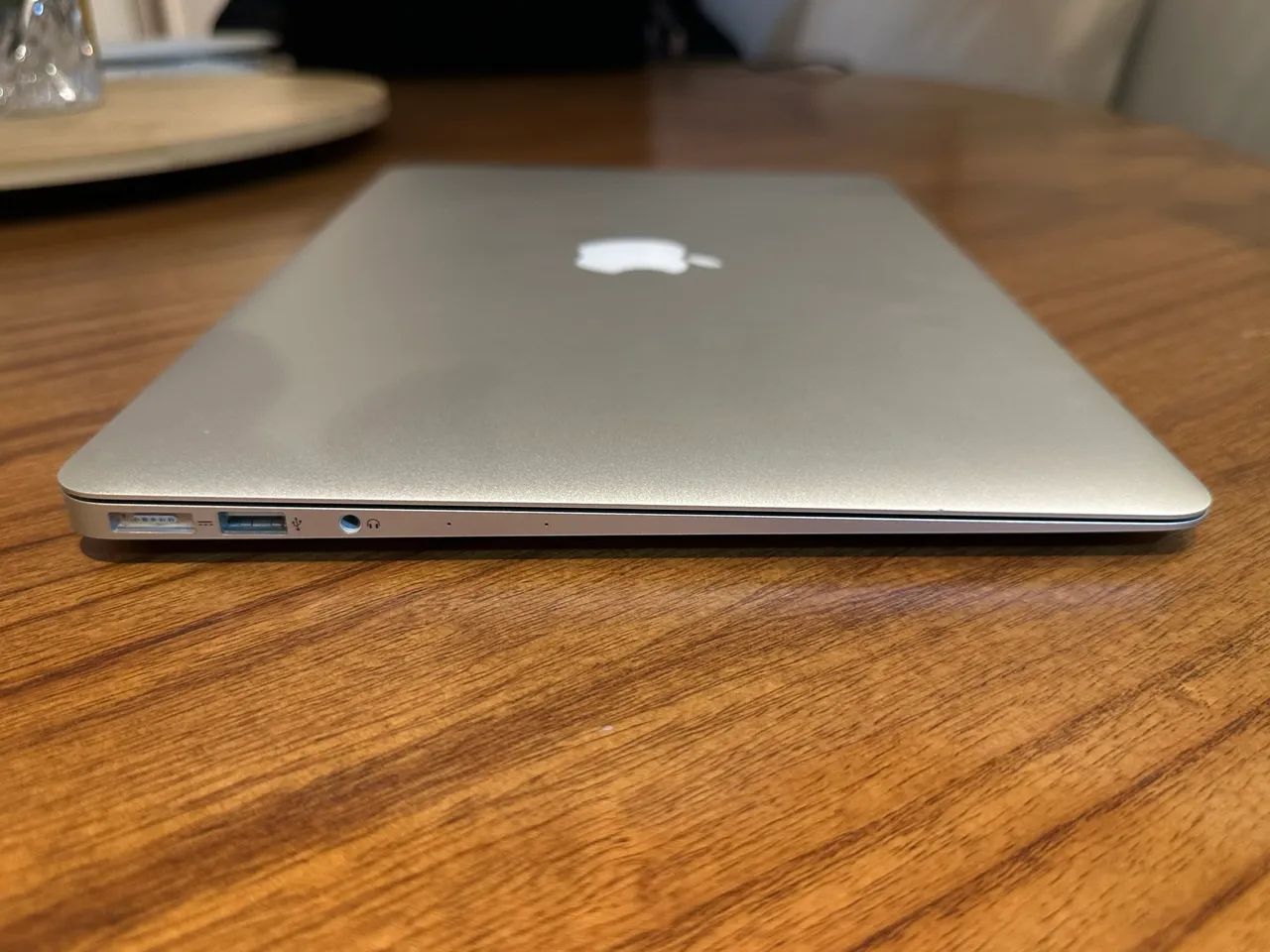 MacBook Air 13pol i5 8GB SSD 1TB - Foto 3
