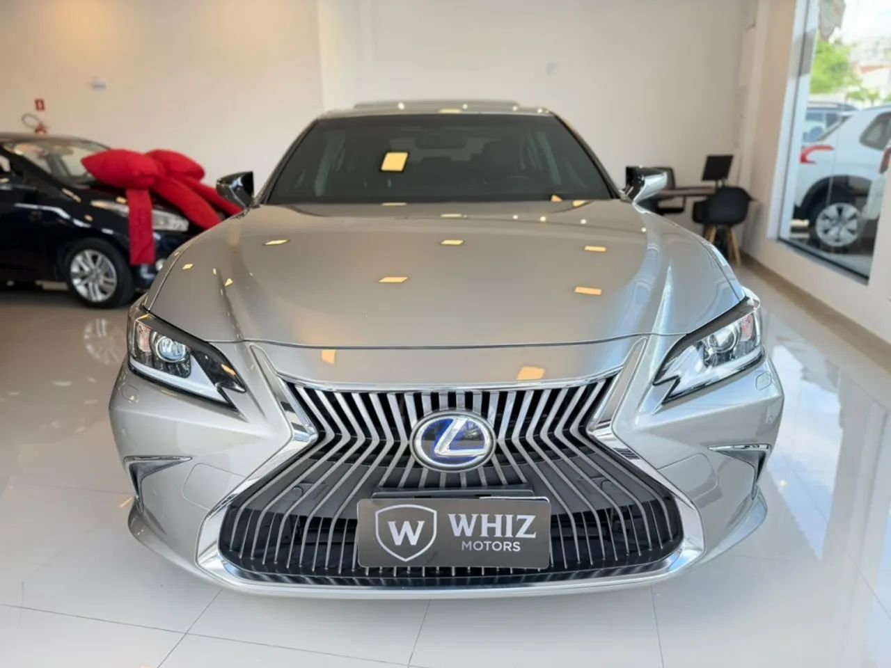 Lexus ES300h ES-300H ES300h 2.5 16V Aut. (hybrid), foto 2 de 20