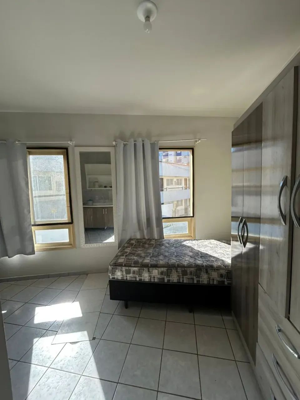 Apartamento com 01 Dormitório no Centro - Foto 5