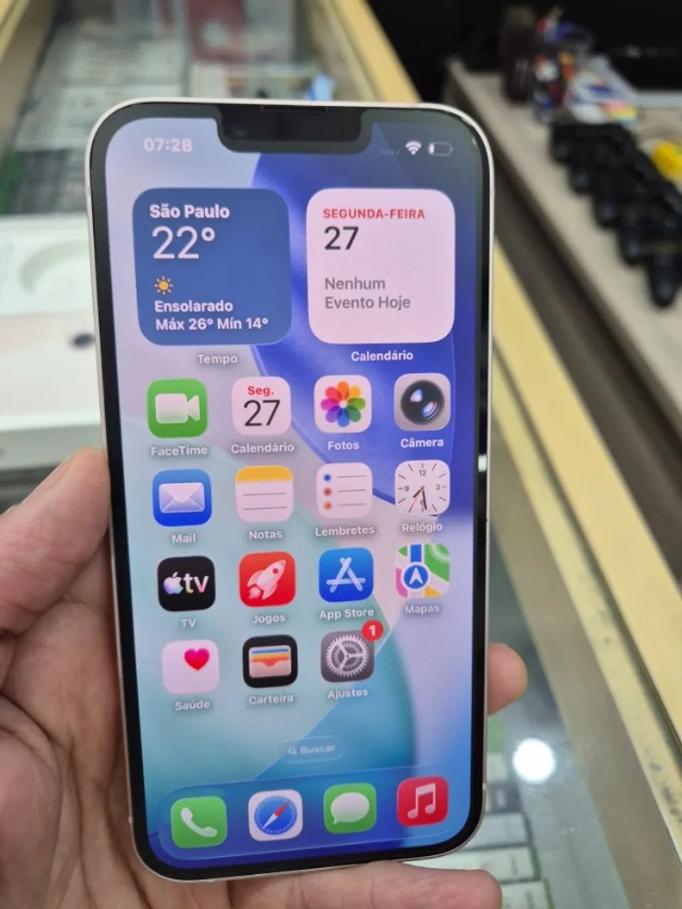 Iphone 13 em excelente estado 256GB - Foto 2