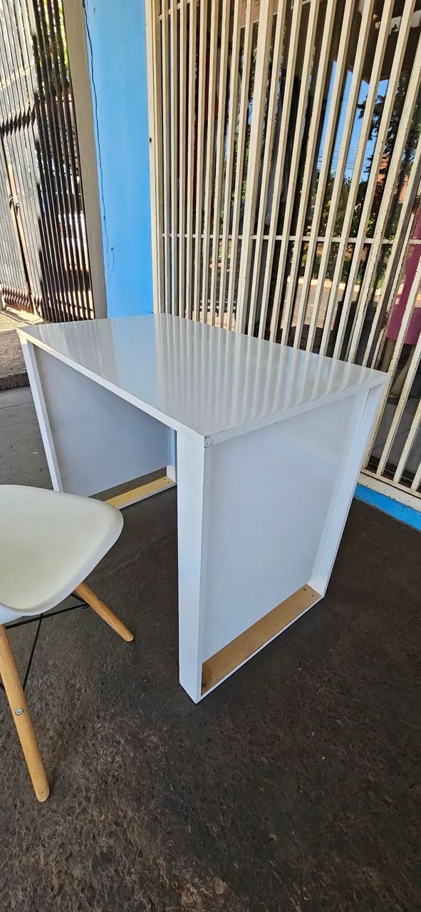 mesa escrivania com cadeira semi nova ENTREGA GRÁTIS  - Foto 4