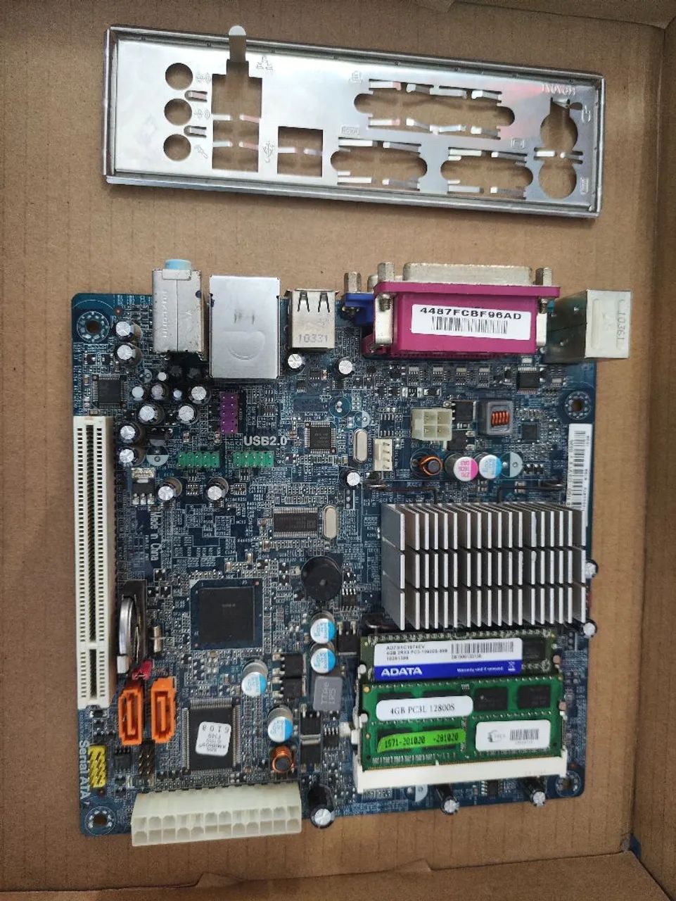 Placa mãe, processador + 8gb memória RAM
