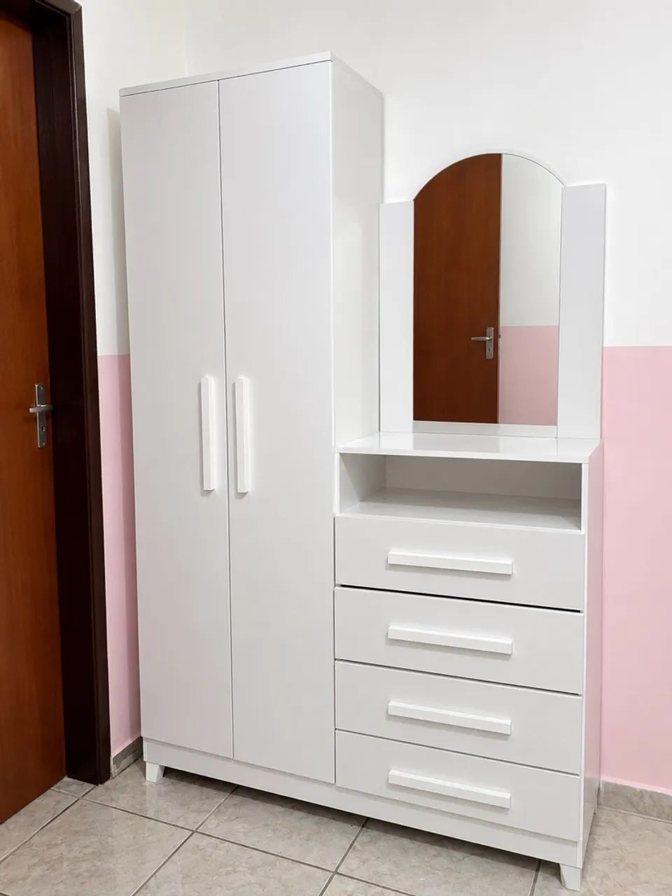 guarda-roupas infantil com penteadeira 
