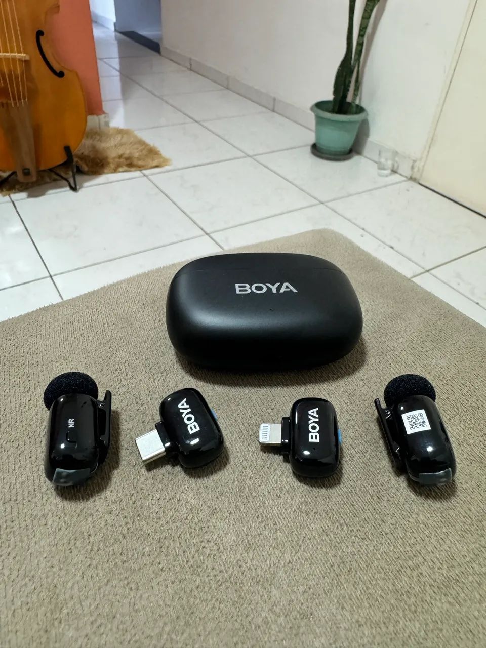 Microfone Sem Fio Boya mini-12 - Lighting e USB-C - Foto 3