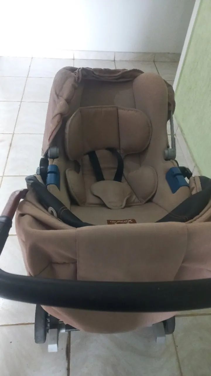 Carrinho  com  bebê conforto   - Foto 2