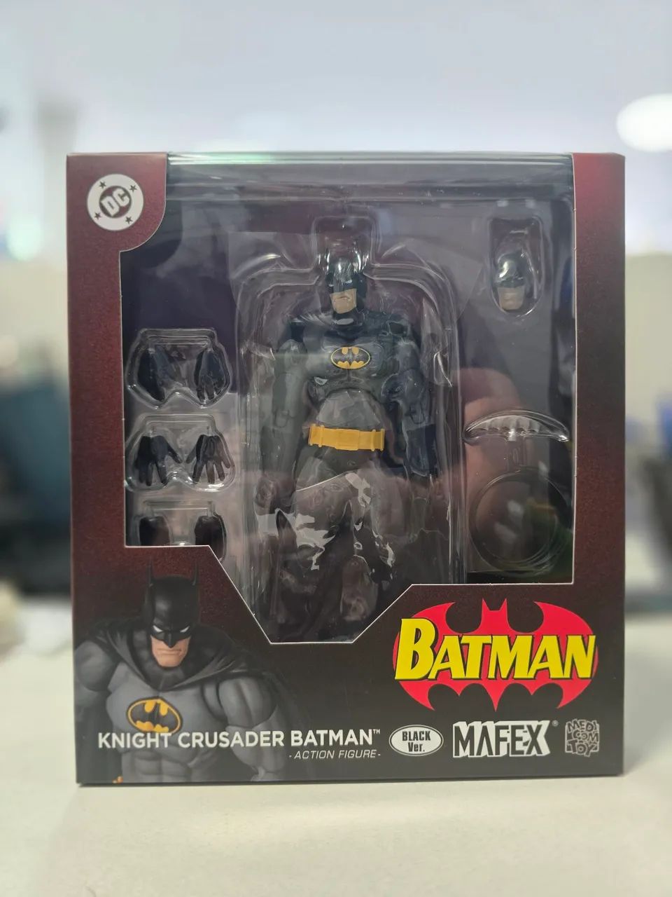 Batman Knight Crusader Mafex LACRADO 
