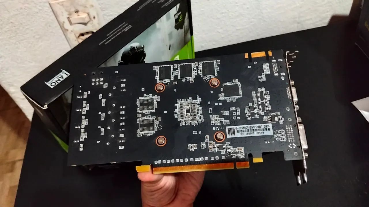 GEFORCE GTX 550 ti 2G - Foto 2