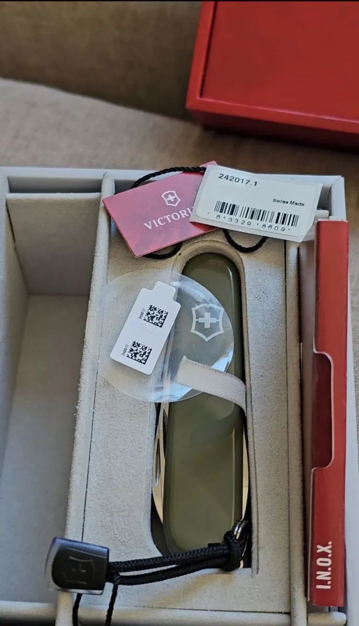 Relógio Victorinox Ref: 242017 novo completo  - Foto 4