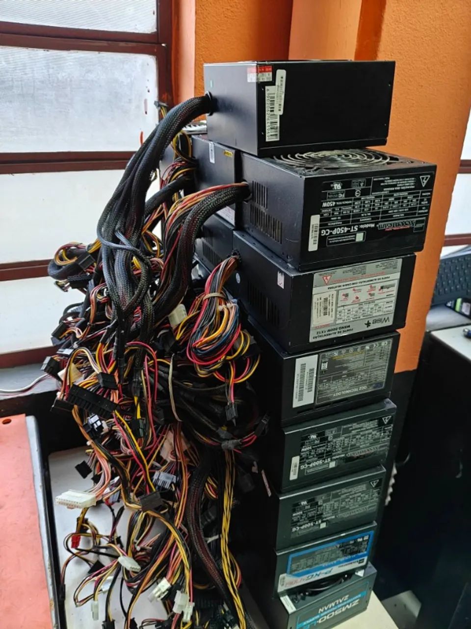 lote com 22 fontes atx real funcionando preço para limpar espaço! - Foto 2