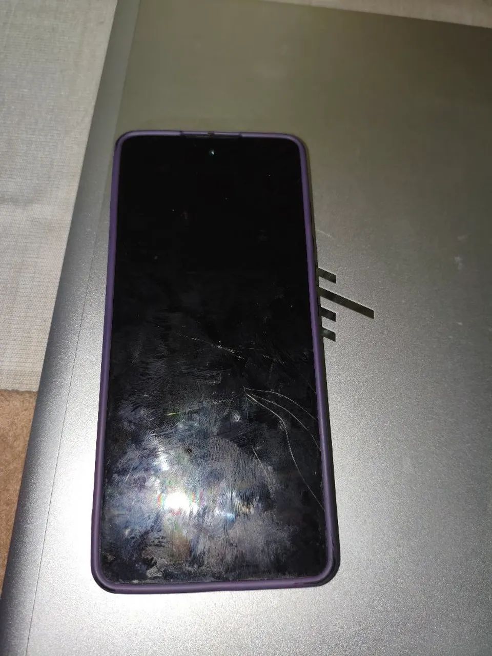 Celular Motorola com tela trincada - Foto 2