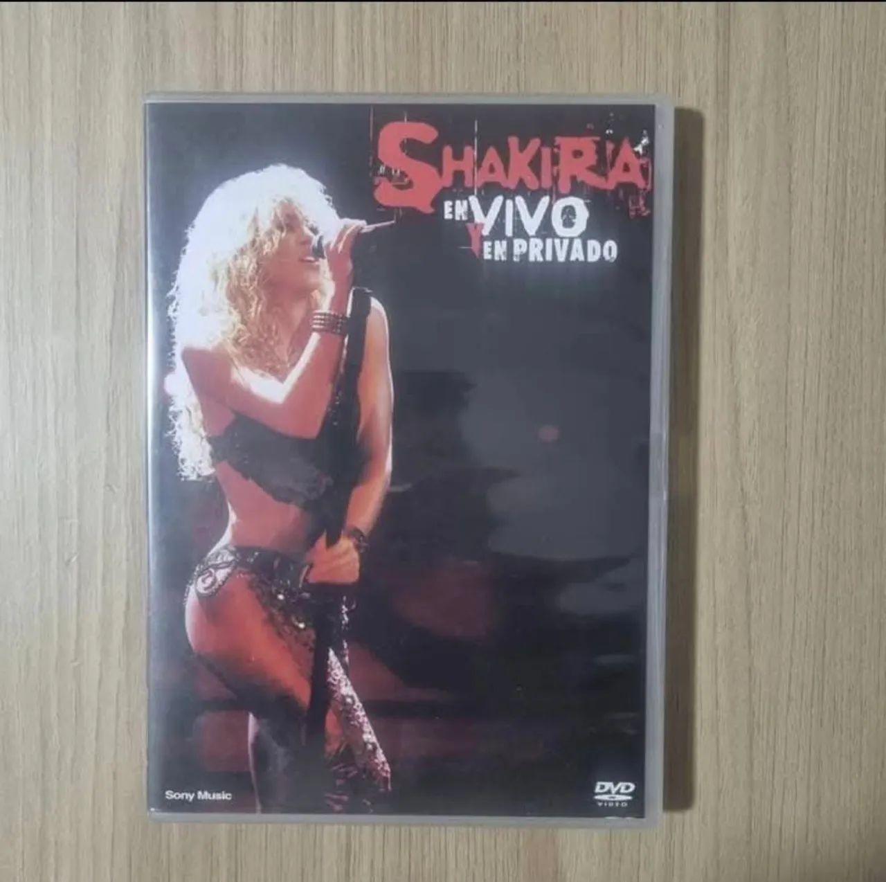 SHAKIRA - EN VIVO Y EN PRIVADO CD + DVD