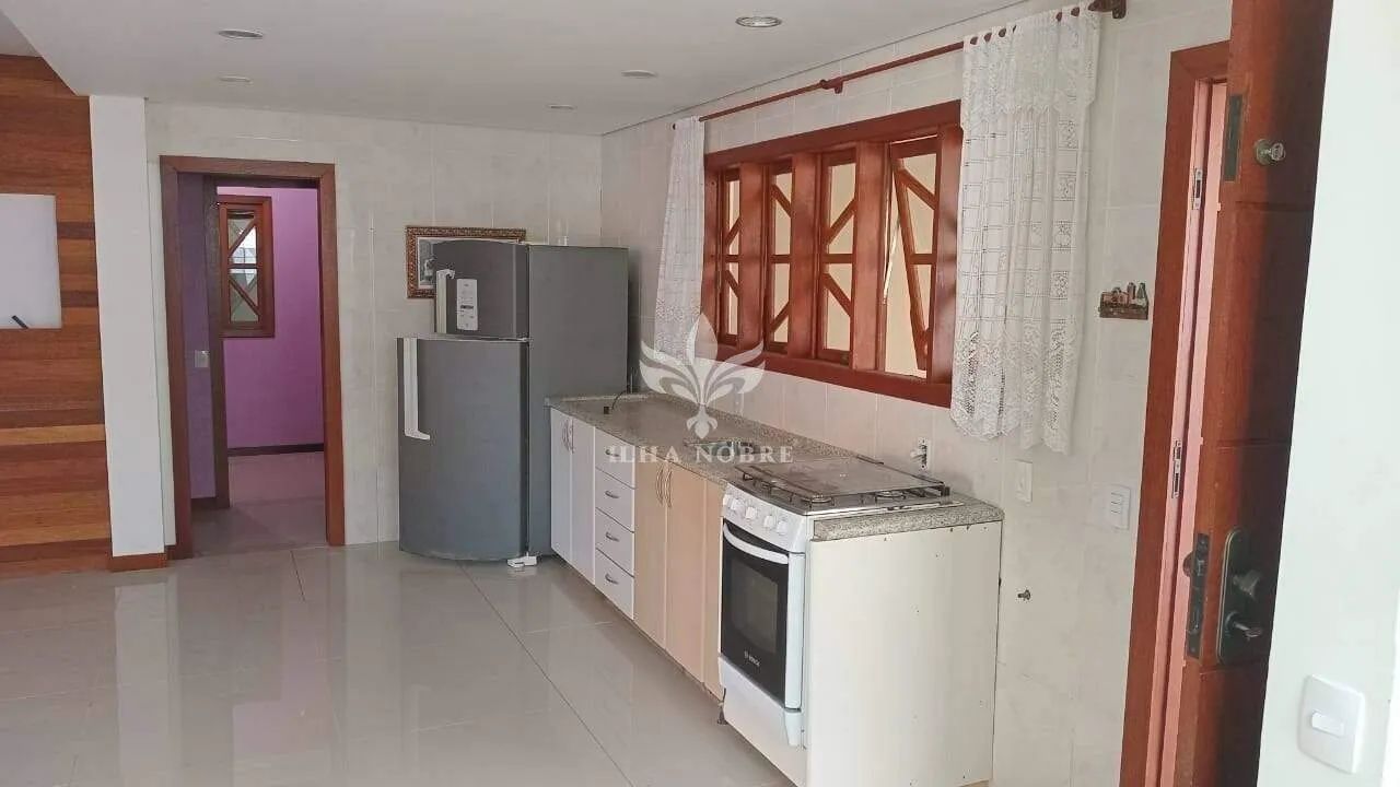 Apartamento para Alugar com 1 Quartos no Campeche Florianópolis/SC Com 80m² R$ 3.650,00