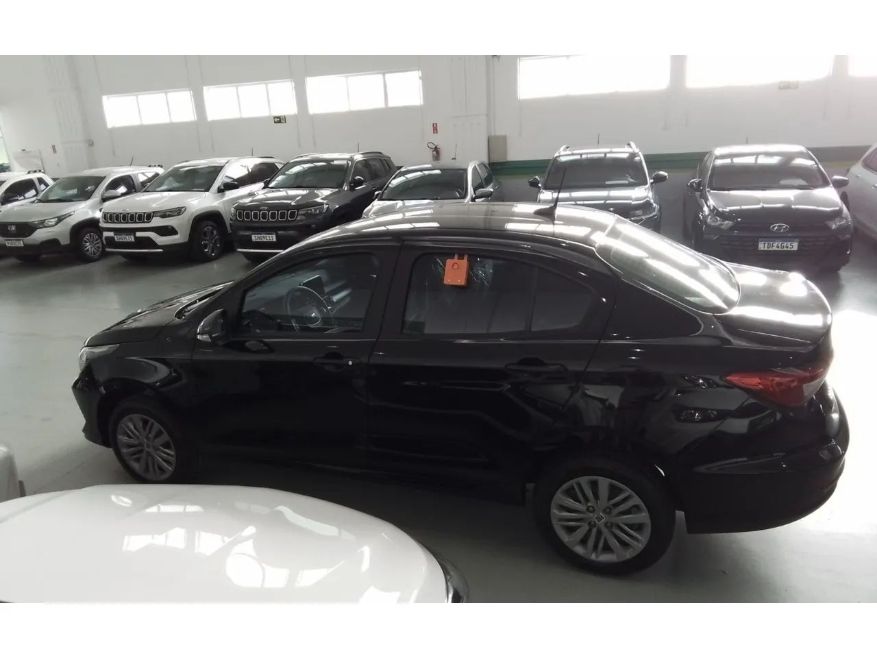 Fiat Cronos Drive 1.3 8V Flex Aut. 2025 - Foto 3